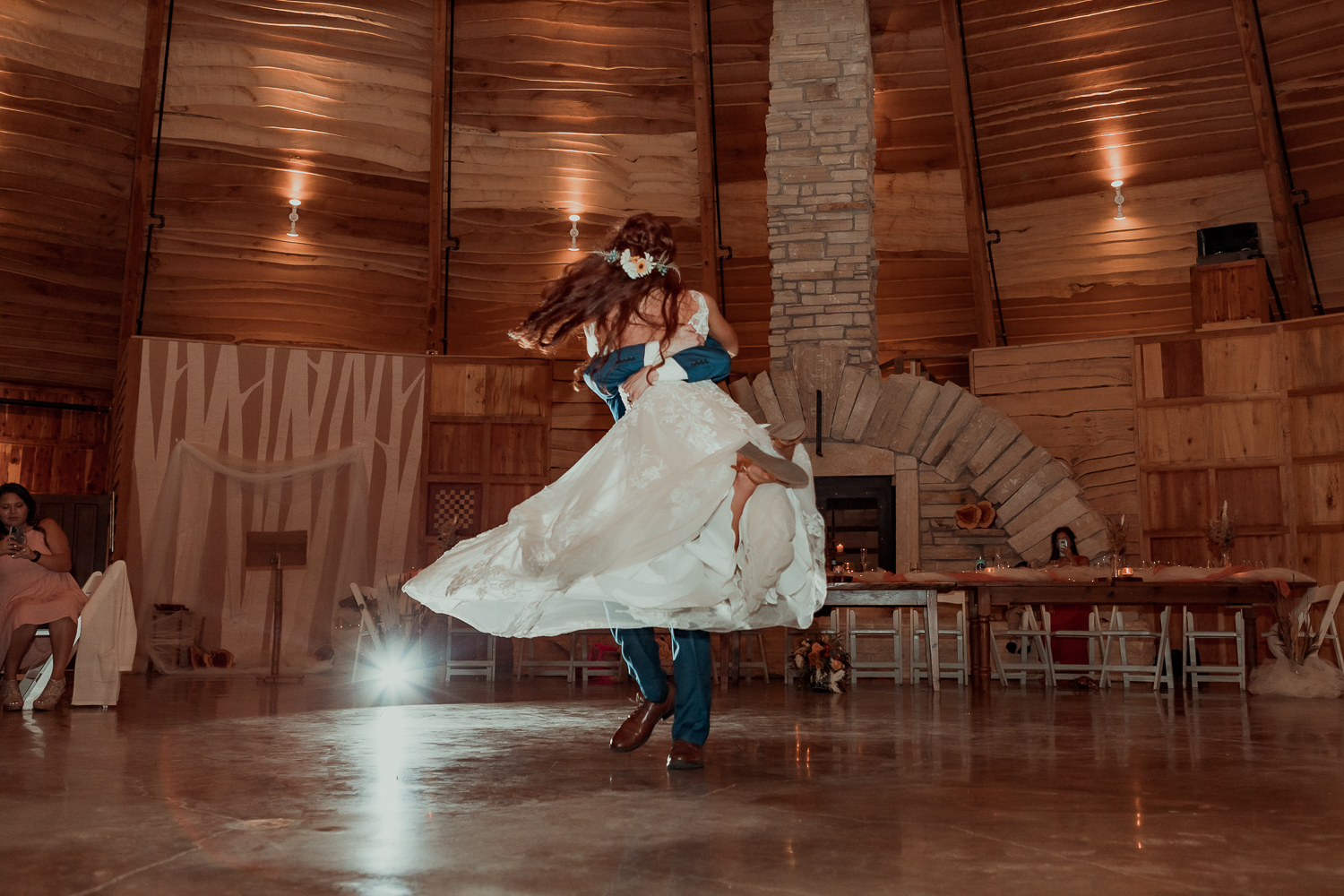 Celebration Barn Wedding Pictures, Solon, Iowa